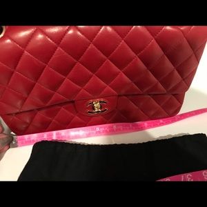 NWOT Chanel lambskin medium bag- red
